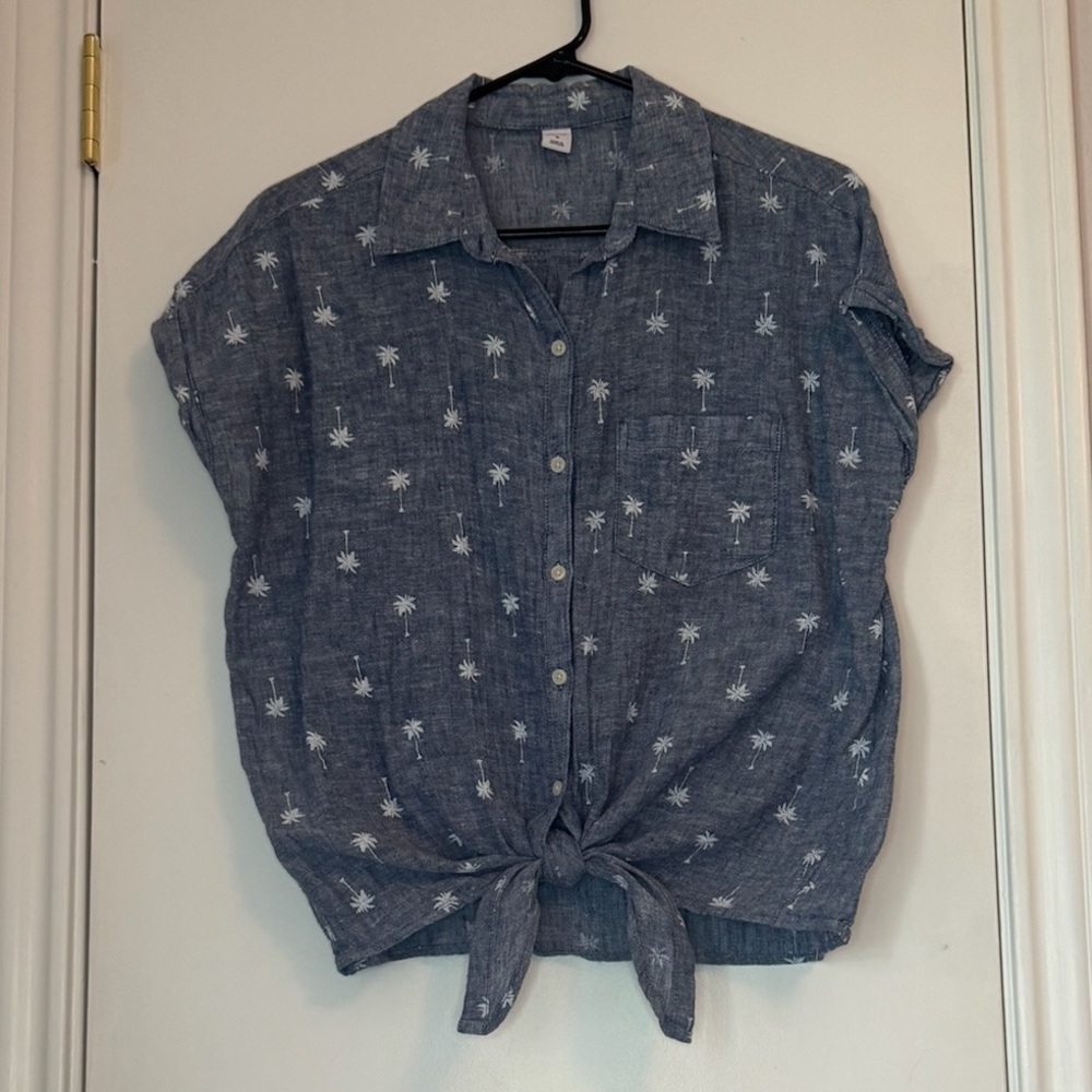 Palm Tree Print Button Up